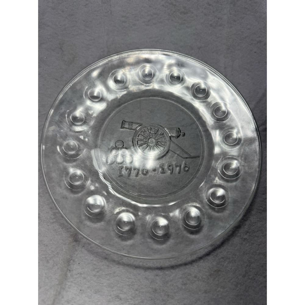 Vintage Bicentennial 1776-1976 Clear Glass Cannon Plate 8" Americana Collectible